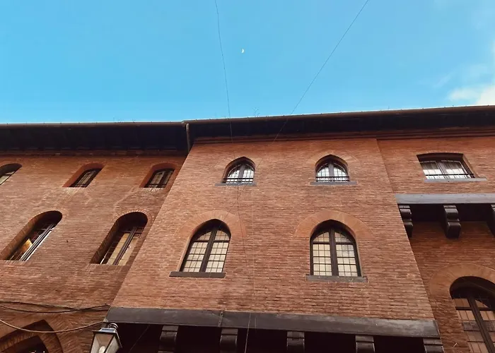 Lovely 2 Bedroom Apartment Nearby Piazza Maggiore
